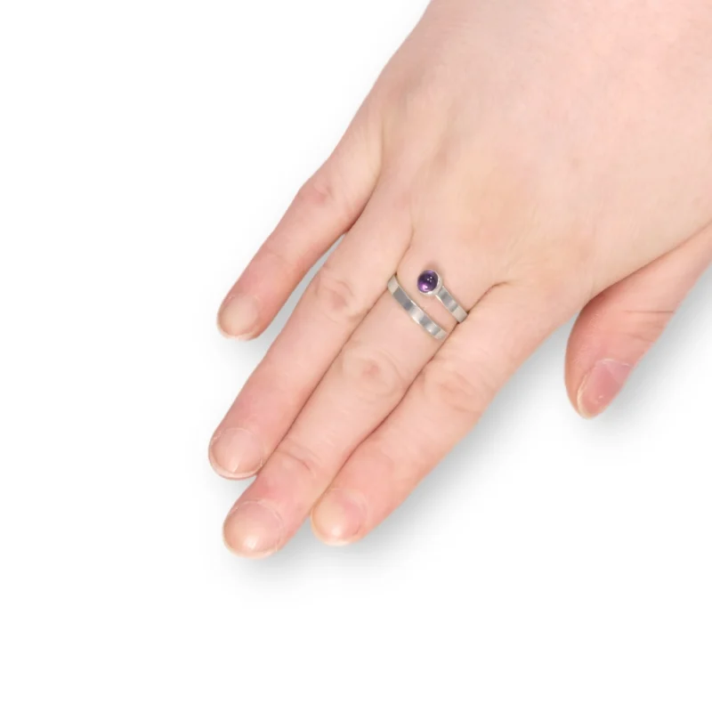 sterling silver and 5mm Amethyst ring